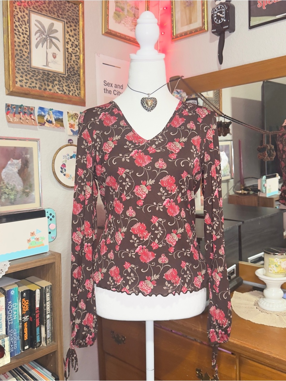 Y2K Brown Floral V-Neck Long Sleeve Top with Pink Roses
